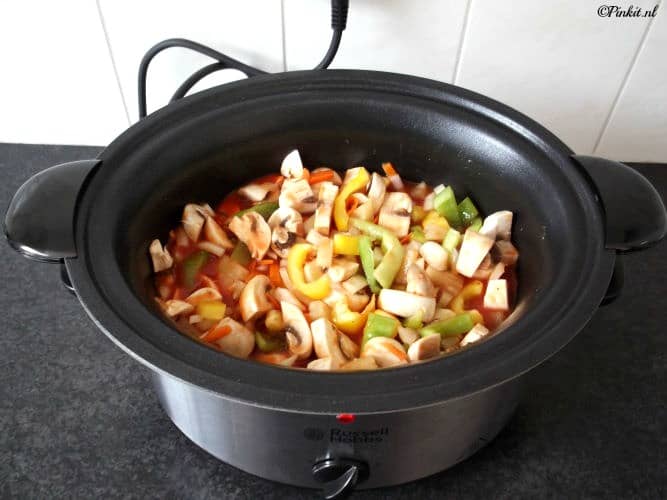 grip Avonturier Afdeling SLOWCOOKER RECEPT | GEHAKT BALLETJES IN ZOETZURE SAUS - Pinkit.nl