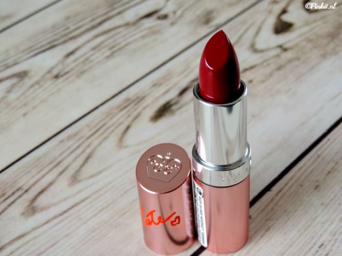 BEAUTY | RIMMEL KATE MOSS LIPSTICK #53 RETRO RED