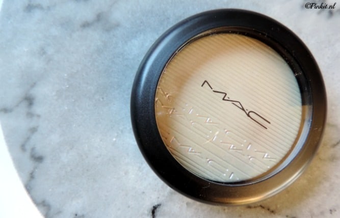 BEAUTY | MAC EXTRA DIMENSION SKINFINISH HIGHLIGHTER SOFT FROST