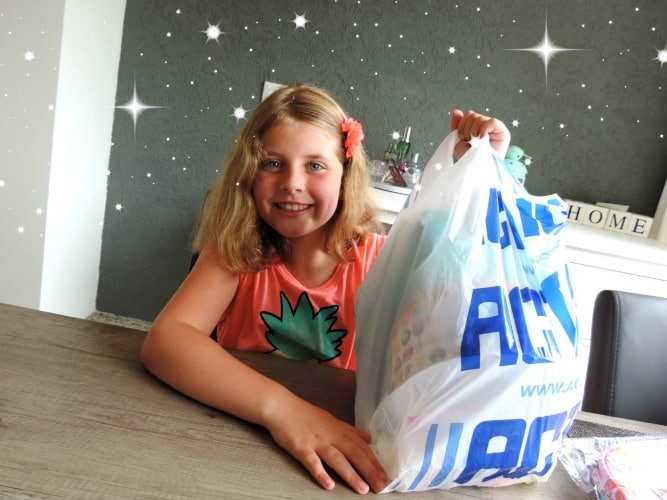 ACTION SHOPLOG | EMOJI LIPPENBALSEM SKITTLES NAGELLAK & MEER