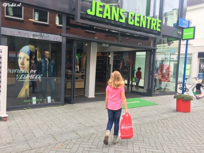 DAILY DIARY | SCHOOLSPULLEN SHOPPEN & NAAR DE BIOSCOOP