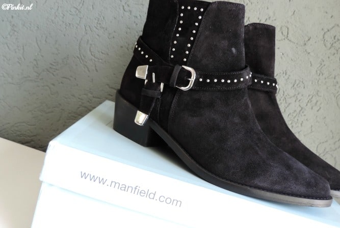 FASHION | BLACK BUCKLE BOOTS