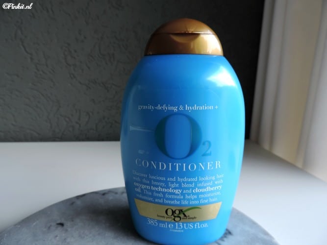OGX Gravity Defying Hydration