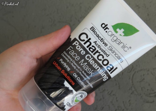 Dr Organic Charcoal Face Mask