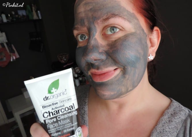 Dr Organic Charcoal Face Mask