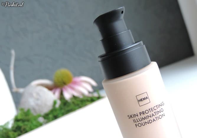 Hema Skin Protecting Illuminating Foundation