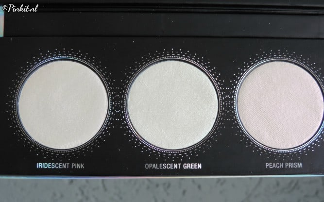 L.O.V LOVillusion Holographic Highlighter Palette