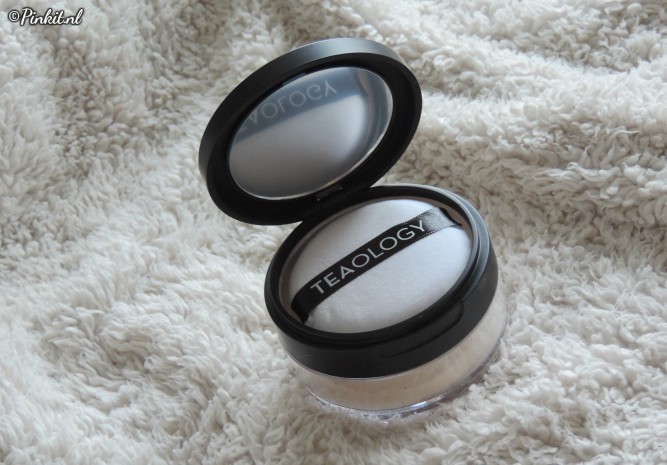 BEAUTY | TEAOLOGY WHITE TEA PERFECTING TEINT POWDER