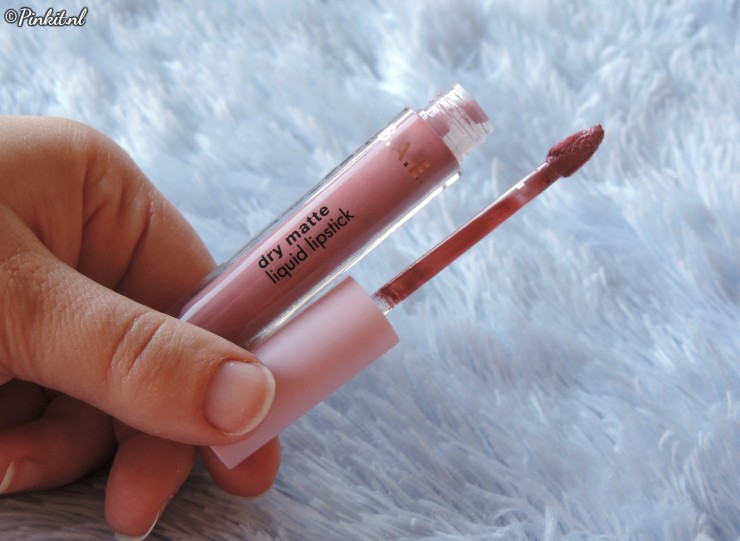 Hema B.A.E. Dry Matte Liquid Lipstick