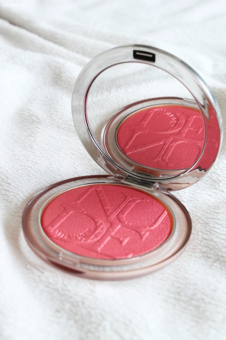 DIOR – DIORSKIN NUDE LUMINIZER BLUSH CORAL POP