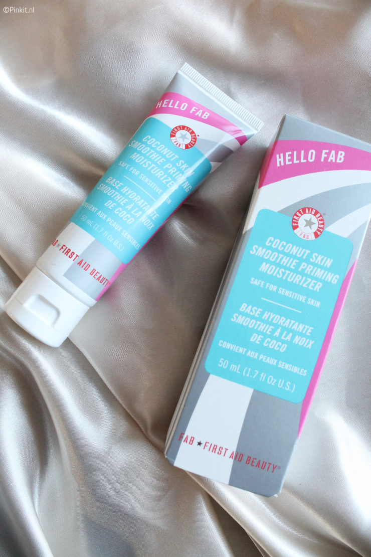 FIRST AID BEAUTY HELLO FAB COCONUT SKIN SMOOTHIE PRIMING MOISTURIZER