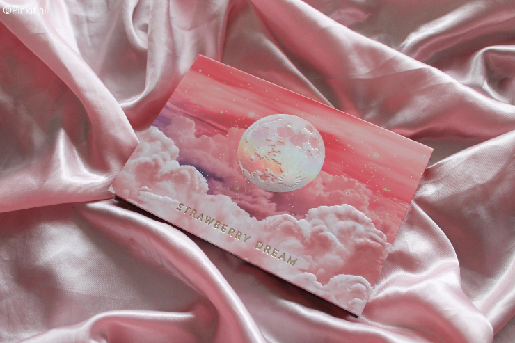 LUNAR BEAUTY STRAWBERRY DREAM