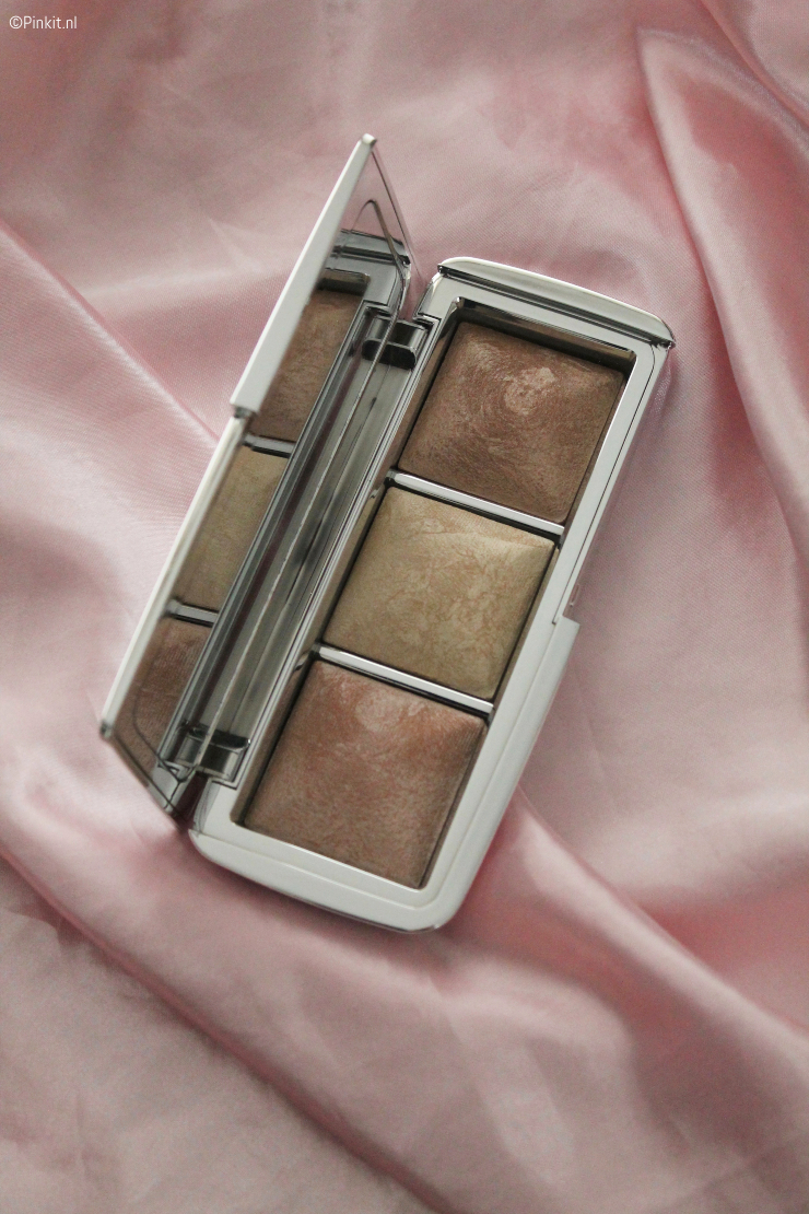 HOURGLASS AMBIENT METALLIC STROBE LIGHTING PALETTE