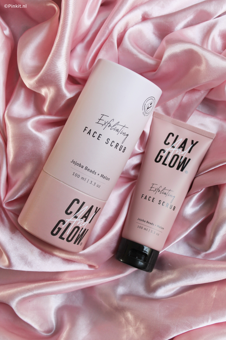 Clay and Glow Exfoliating Face Scrub review