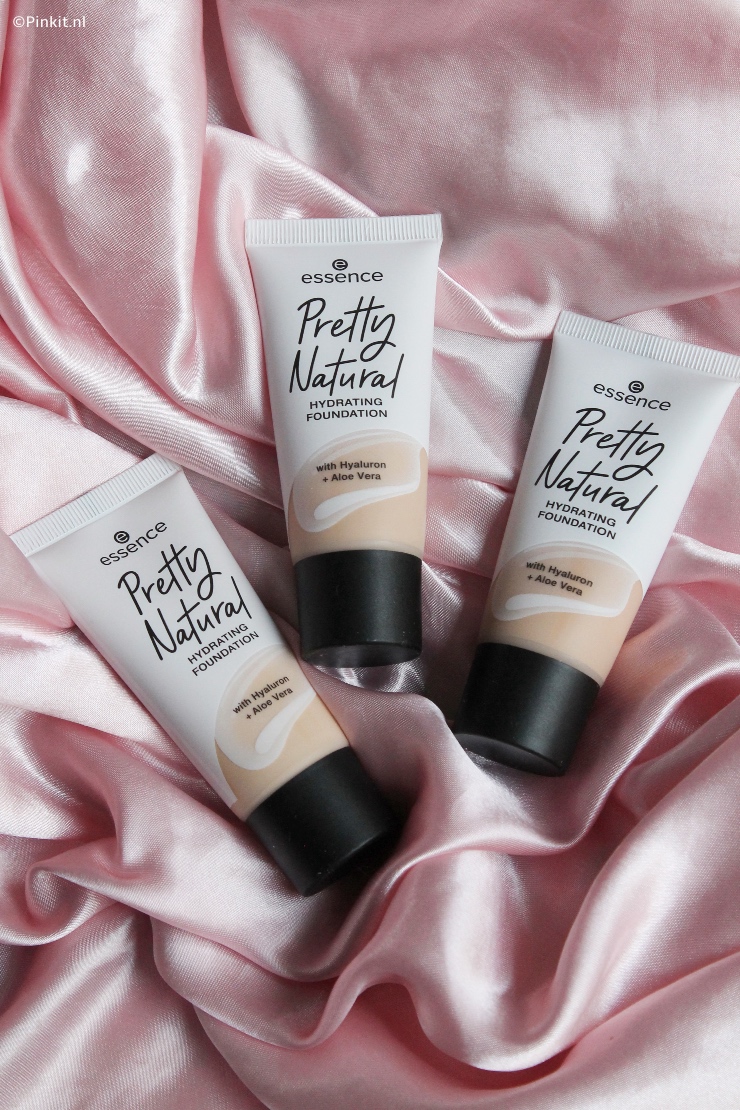 ESSENCE PRETTY NATURAL HYDRATING FOUNDATION