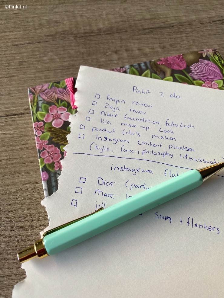 Iets later dan normaal, maar het is maandag en tijd voor een nieuwe Weekly Diary - week 21 2021. Het was afgelopen week een rustige, niet zo spannende week daarom was ik vandaag aan het twijfelen om dit artikel wel of niet online te zetten. Omdat ik meerdere berichtjes heb gekregen waar de Weekly Diary is, ben ik er alsnog mee aan de slag gegaan. Leuk om te zien dat deze rubriek al jaren zo geliefd is, ook al zijn tegenwoordig wat rustige weken.