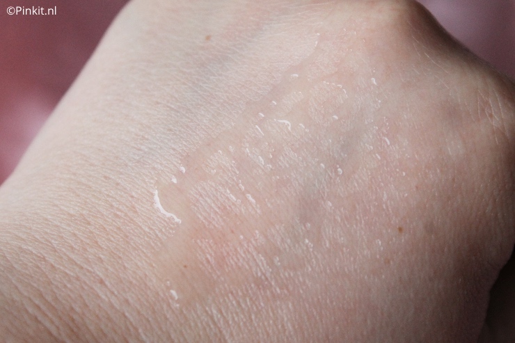 Een paar jaar geleden maakte ik voor het eerst kennis met de producten van hannah, er staan inmiddels ook al redelijk wat hannah reviews online hier op Pinkit.nl. De afgelopen weken ben ik aan de slag gegaan met het nieuwste product, het hannah BeYOUty Serum en daar vertel ik in dit artikel wat meer over.