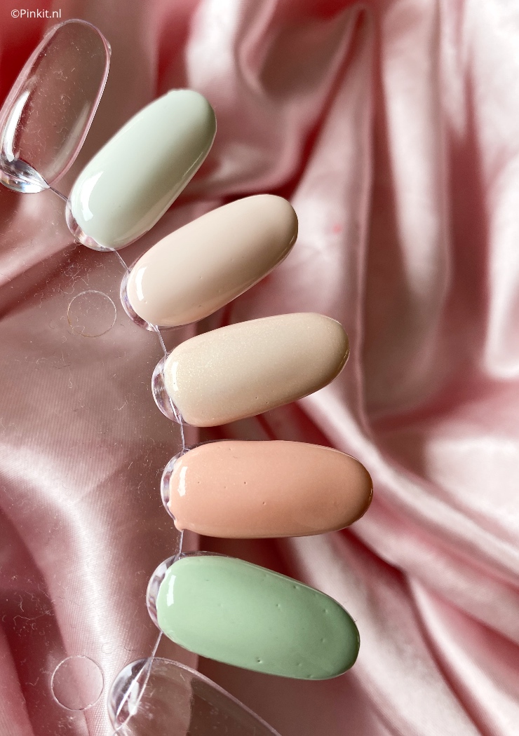 De nieuwe Pink Gellac collectie is gelanceerd en heet Love Affair, met de vijf nieuwe kleuren ben ik natuurlijk aan de slag gegaan. In dit artikel laat ik de nieuwe Pink Gellac Love Affair collectie swatches zien en ik kan alvast verklappen dat ik dit oprecht een hele mooie collectie vind, ook perfect voor het bruidsseizoen!