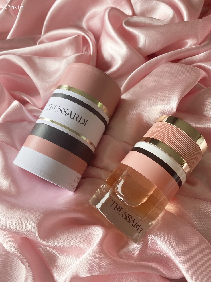 TRUSSARDI THE NEW FEMININE FRAGRANCE