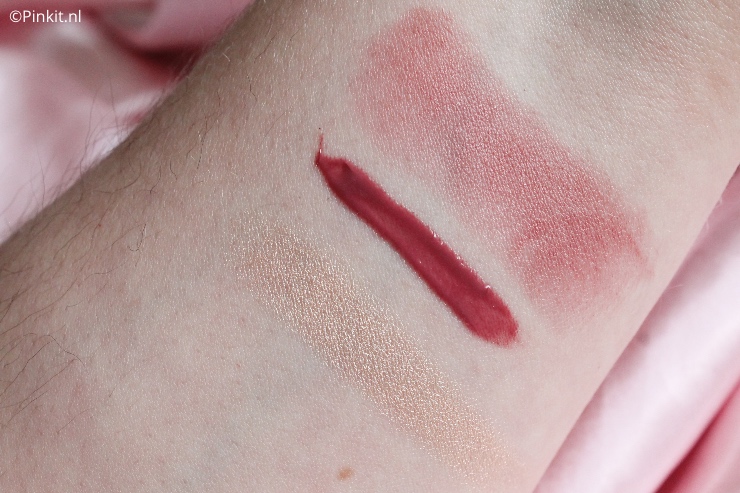 Het merk ILIA Beauty zie ik steeds op social media voorbijkomen, tijd dus om zelf eens wat producten er van te bestellen! De producten van ILIA Beauty zijn o.a. clean, dierproefvrij & vegan, en dit mooie merk is gewoon makkelijk in Nederland verkrijgbaar. Ik bestelde drie producten...tijd dus voor een nieuwe In The Mix!