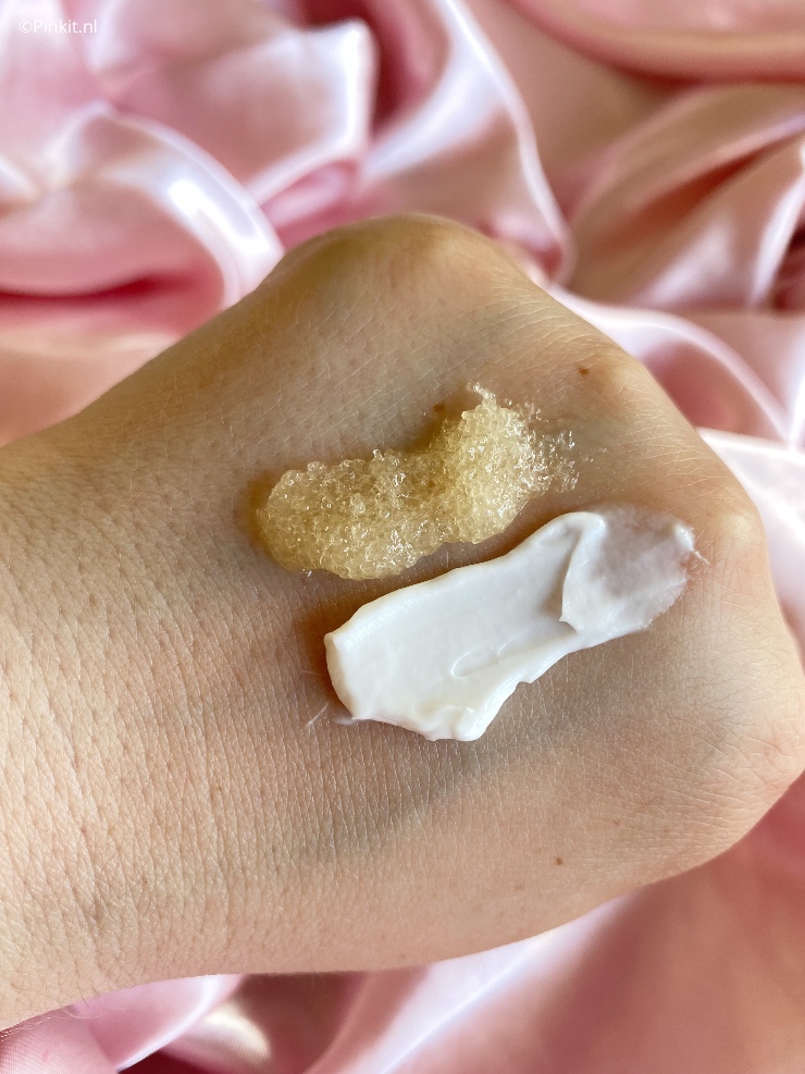 Het merk Kylie Skin is inmiddels alweer een tijdje in Nederland verkrijgbaar en naar veel gemengde reviews gehoord en gelezen te hebben, heb ik zelf maar eens een bestelling geplaatst. Over de lichaamsverzorging had ik nog helemaal geen reviews gezien dus bestelde ik de Kylie Skin Coconut Body Scrub & Body Lotion.