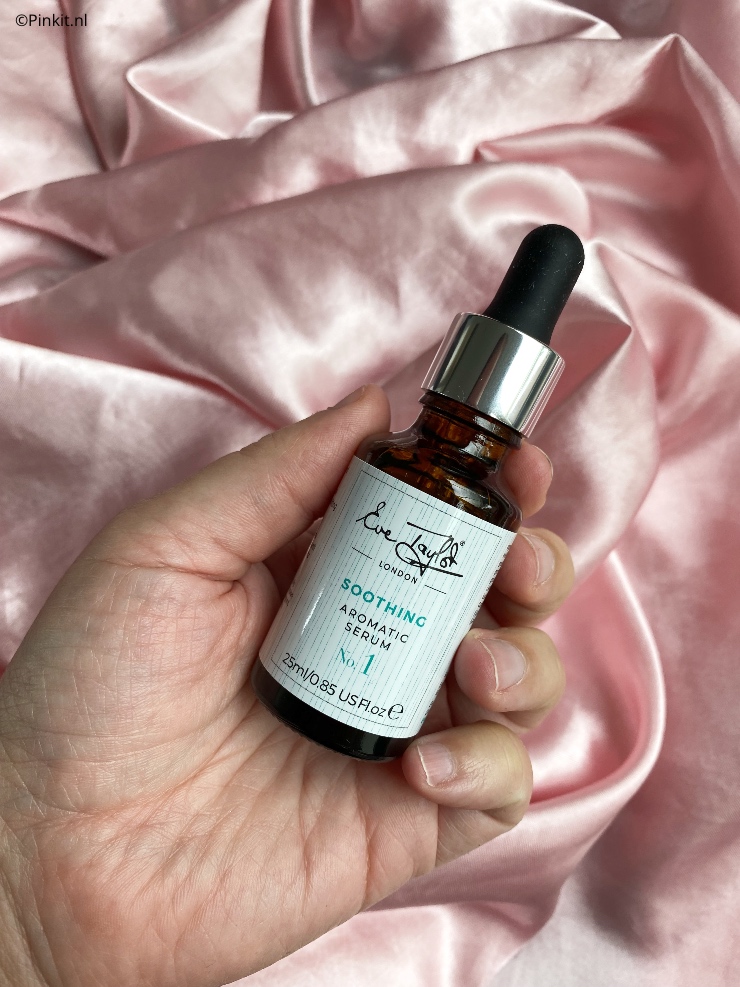 Na meer dan 8 jaar bloggen over beauty zou je toch bijna denken dat ik de meeste merken inmiddels wel ken, maar juist de afgelopen maanden ontdek ik steeds meer merken waar ik nog nooit van gehoord heb. Zo ook het merk Eve Taylor, daar heb ik een aantal producten van geprobeerd, daar vertel ik in dit artikel wat meer over.