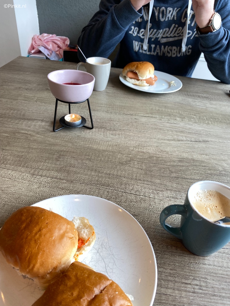 Jaja daar is de nieuwe Weekly Diary weer! Dit keer is het alweer week 38, maar eindelijk ga ik weer met deze rubriek aan de slag. Ik vergat steeds foto's te maken of maakte totaal niks boeiends mee, maar na vele berichtjes (super leuk dat jullie zo enthousiast zijn) heb ik vorige week weer diverse foto's gemaakt.