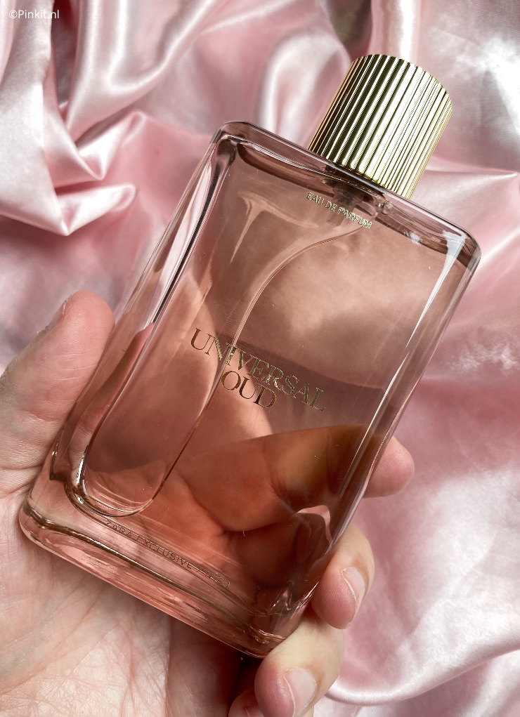 Vorig jaar maakte ik voor het eerst kennis met de parfums van Zara en sindsdien ben ik verkocht! Het is alleen jammer dat de website van Zara zo mega onoverzichtelijk is of ligt dat aan mij? Tijdens het online shoppen zag ik een nieuwe lancering genaamd Universal Oud en eigenlijk was ik gelijk nieuwsgierig. Ik kocht deze nieuwe lancering op de gok en of dat wel een goed idee was...dat lees je in dit artikel.