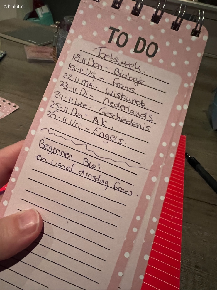 Omdat mijn planning toch al een beetje anders is dan normaal, heb ik nu al de Weekly Diary week 45 2021 online (ipv maandagochtend). Het was een week met sushi, leuke pakketjes en nieuwe lanceringen. Aankomende week ben ik minder online i.v.m. twee events (tenminste als ze doorgaan), maar natuurlijk neem ik tussendoor weer foto's voor de editie van volgende week.