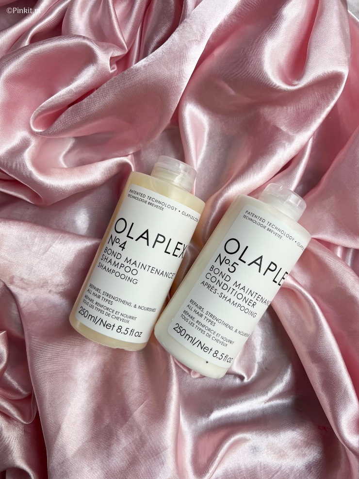 De haarverzorgingsproducten van Olaplex zijn wereldwijd razend populair en dat is natuurlijk met een reden. Ik heb zelf al meerdere flessen van de No.3 Hair Perfector (liefde!) opgemaakt, maar verder was ik nog niet zo bekend met dit merk. Tot een paar weken terug, er kwam een pakket binnen met 5 Olaplex producten en die heb ik uiteraard een tijdje goed getest. Welk product is het fijnste en hoe gebruik je deze producten eigenlijk? Dat vertel ik allemaal in dit artikel...