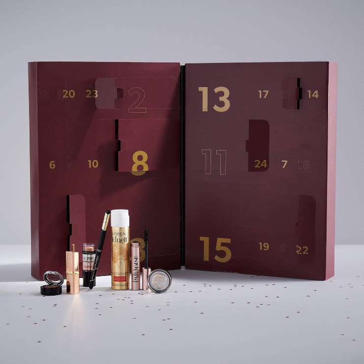 December is begonnen, de eerste vakjes van de adventskalenders mogen open! Mocht je nog opzoek zijn naar een adventskalender dan is de L'Oréal Paris X Wehkamp Adventskalender zeker een aanrader. Vanaf volgende week ga ik de vakjes openmaken (Postnl heeft een kleine vertraging), maar toch wilde ik deze tip nog wel even met jullie delen. 