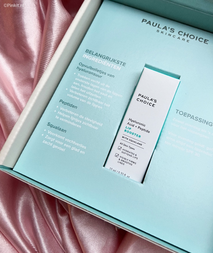 Het is alweer even geleden dat ik een artikel heb geschreven over Paula's Choice, er staan inmiddels al heel wat reviews over dit mooie merk hier op Pinkit.nl online. Een paar weken geleden lanceerde Paula's Choice de nieuwe Hyaluronic Acid + Peptide Lip Booster, ik ben gelijk begonnen met het testen en gebruiken van dit product.