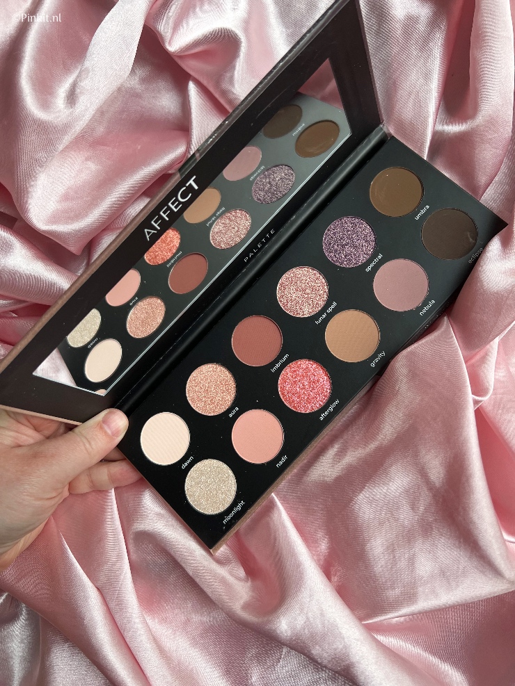 Deze maand is er een perspakket binnengekomen met daarin diverse producten van het merk Affect. Ik had nog nooit eerder van dit Poolse make-up merk gehoord, tijd dus om daar verandering in te gaan brengen!