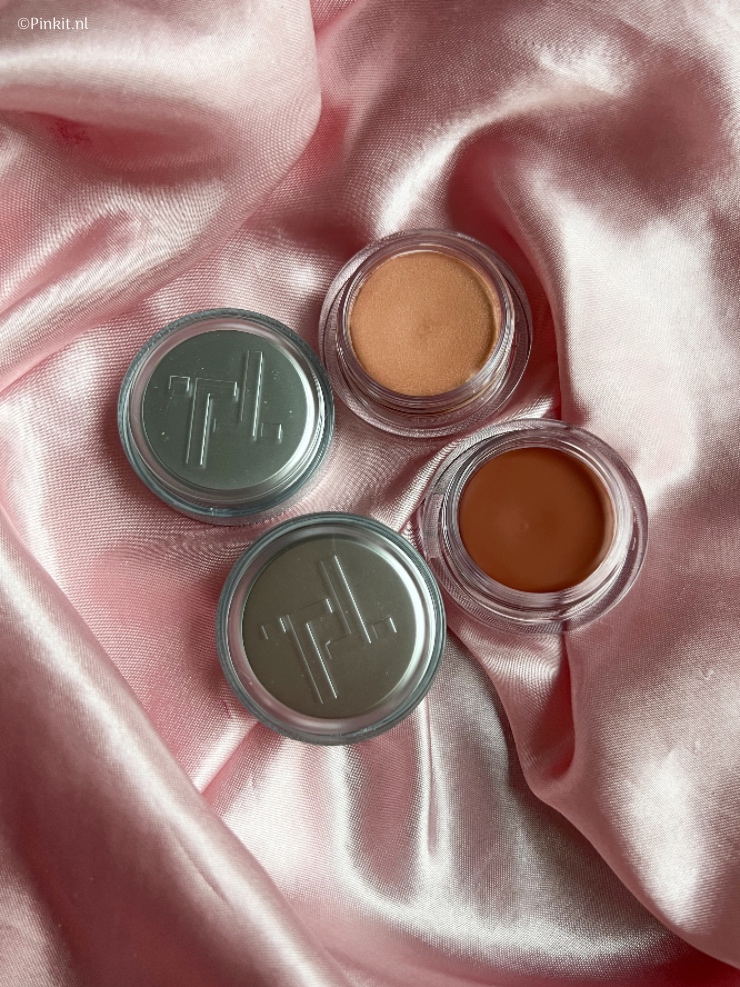 De producten van Trinny London heb ik vorig jaar leren kennen en gebruik ik ook regelmatig. Deze maand kwam er een pakketje binnen, met diverse producten om een Natural Glow Look mee te maken. In dit artikel vertel ik wat meer over deze produten, waarmee je in een mum van tijd een look kan creëren.