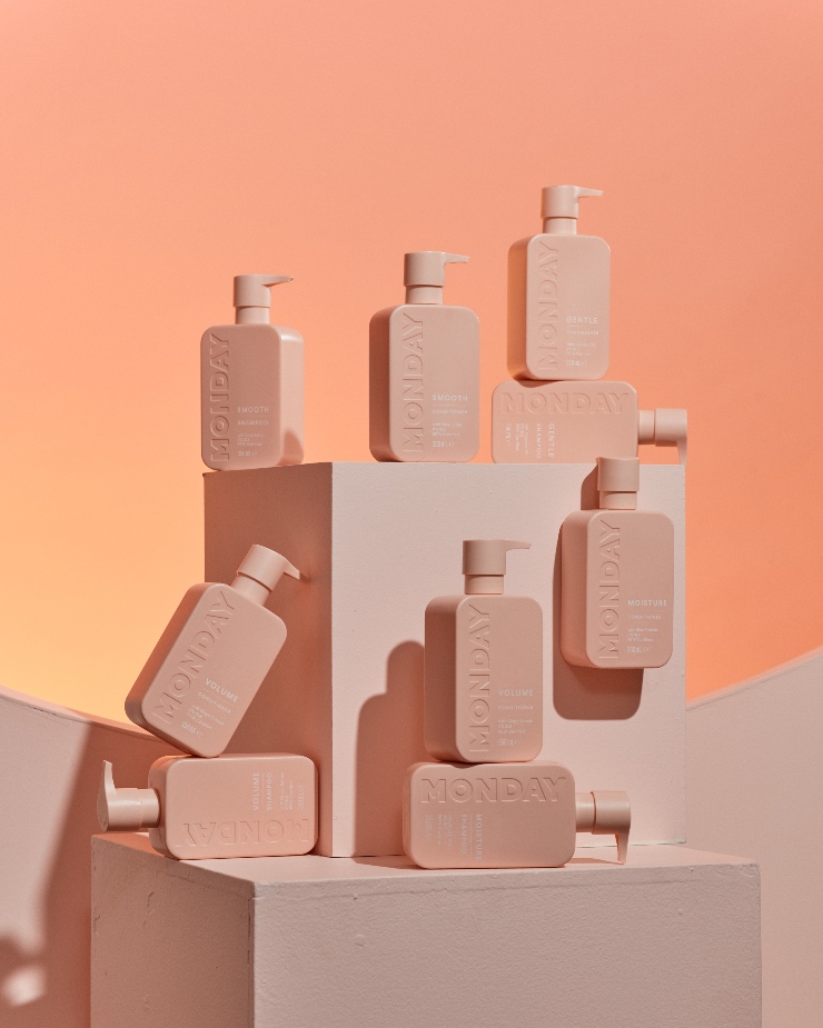 Maandag is niet altijd onze favoriete dag maar met de award-winning en betaalbare formules van MONDAY Haircare komt daar snel verandering in. Al snel wens je dat elke dag maandag was. MONDAY Haircare maakt luxe meer inclusief met award-winning, haarverzorging van salonkwaliteit voor betaalbare prijzen.