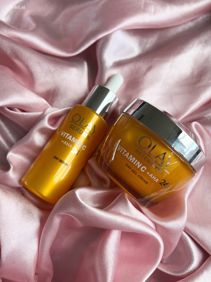 Begin de lente stralend en vol energie met de Vitamine C + AHA24 collectie! Deze nieuwe lijn van Olay bestrijdt een doffe huid en verbetert de uitstraling, zodat jij met een extra boost de lente dagen tegemoet gaat. Klinkt al goed toch? Beide producten heb ik ontvangen om te proberen en ik mag ook een setje aan één van jullie weggeven...