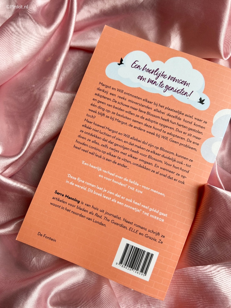 Het nieuwe boek Neem mij mee geschreven door Sarra Manning, is een absolute feelgoodroman. Niet alleen als je dol bent op de liefde, maar ook op honden. Dat tegenpolen elkaar aantrekken bewijzen de (deel)baasjes van Blossom in dit leuke verhaal!