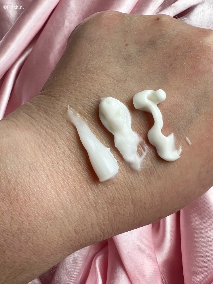 Het is alweer een paar weken geleden dat ik van Paula's Choice een pakket met huidverzorging heb ontvangen en zelf ook wat producten heb gekocht. Uit de Paula's Choice Omega+ Complex lijn heb ik in totaal 3 producten getest en daar vertel ik in dit artikel wat meer over...