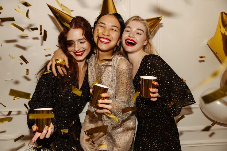 De geschiedenis van party fashion: van de jaren ’20 tot nu
