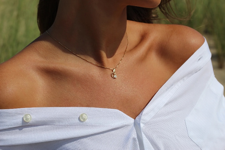 Ontdek de magie van Mama Jewels en hun unieke moedermelk sieraden