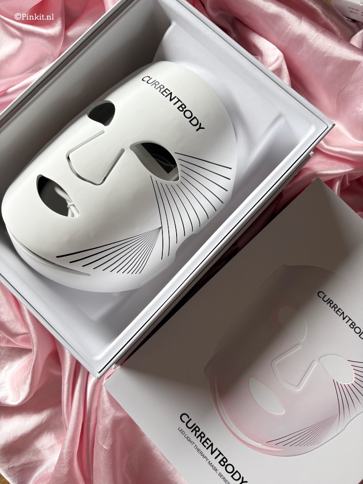 Nieuw | Currentbody LED Light Therapy Mask Series 3
